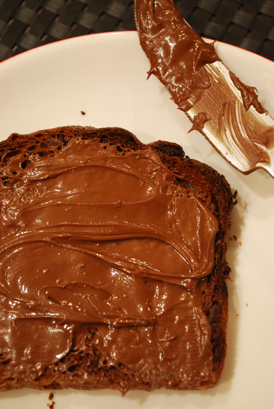chocolate-bread-wiv-nutella